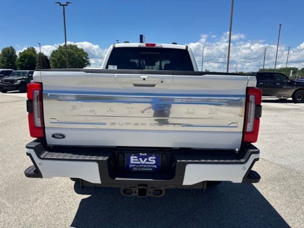 New 2026 Ford Super Duty F-250® Platinum® Truck Crew Cab