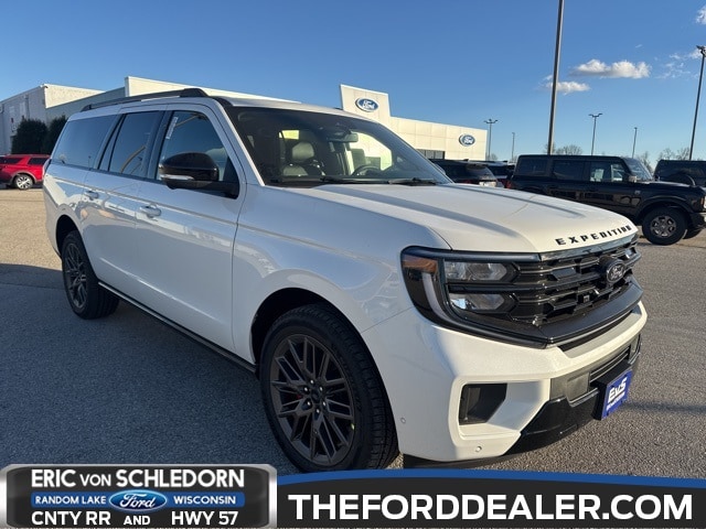 2025 Ford Expedition Platinum's photo
