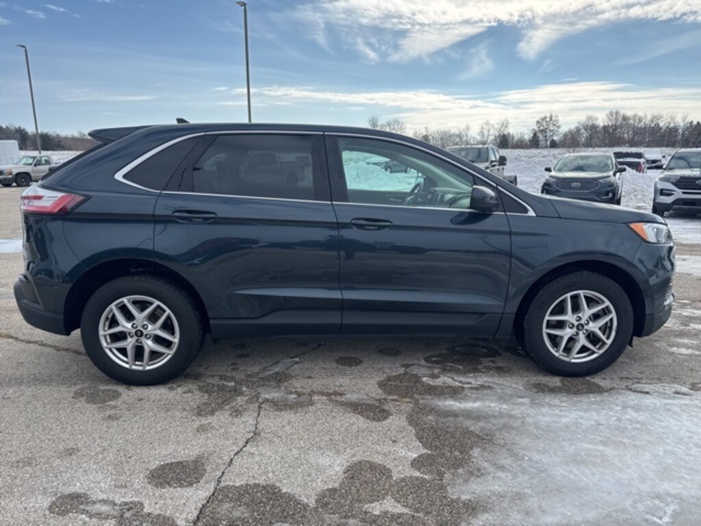Used 2024 Ford Edge SEL SUV