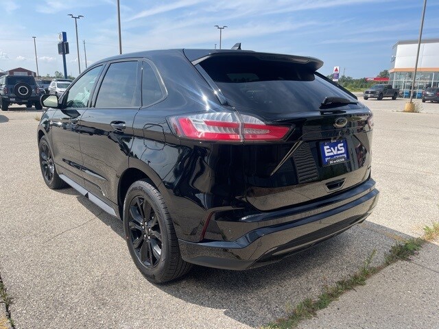 2024 Ford Edge SE photo 3