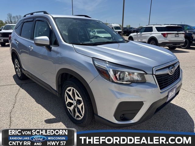 2020 Subaru Forester Premium's photo