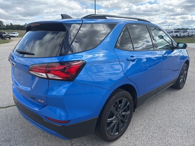 2024 Chevrolet Equinox RS photo 3