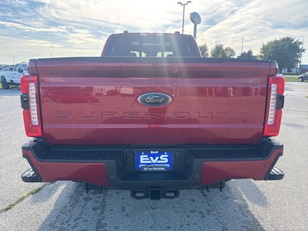 New 2026 Ford Super Duty F-350 Lariat Truck Crew Cab
