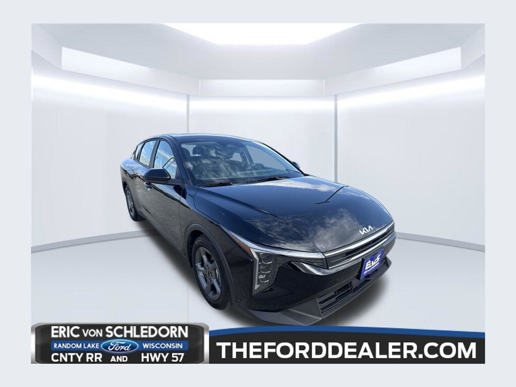 Used 2025 Kia K4 LXS Sedan