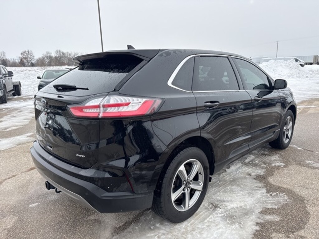 Used 2024 Ford Edge SEL SUV