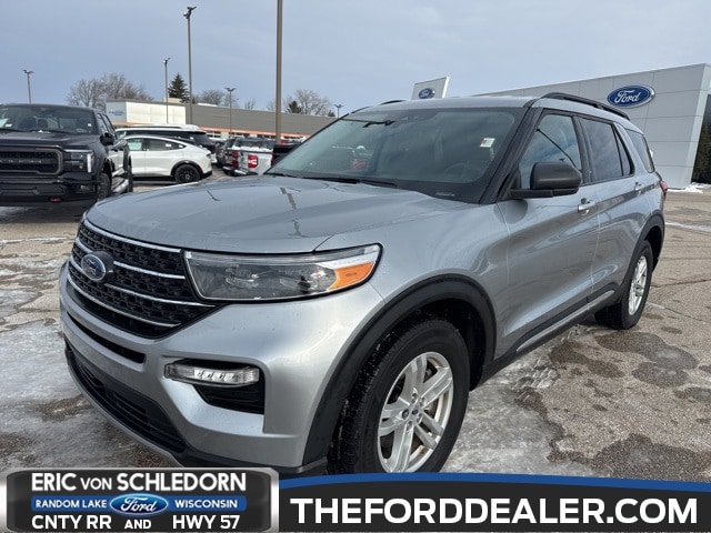 2023 Ford Explorer XLT's photo