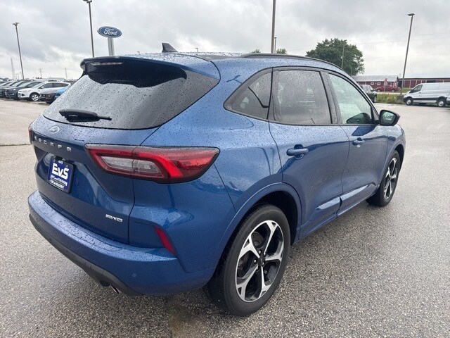 2023 Ford Escape ST-Line Select photo 3