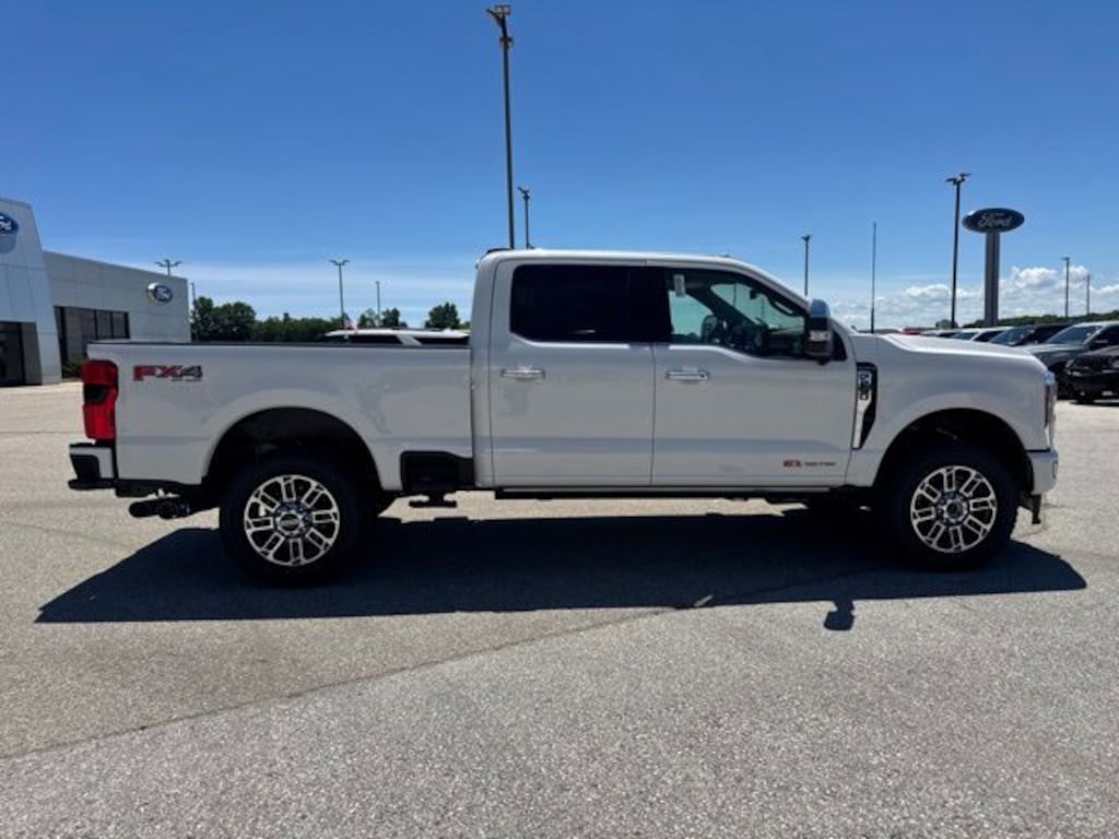 New 2026 Ford Super Duty F-250® Platinum® Truck Crew Cab