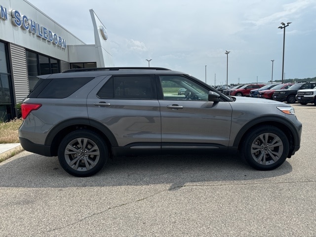 Used 2022 Ford Explorer XLT with VIN 1FMSK8DH9NGB50636 for sale in Random Lake, WI