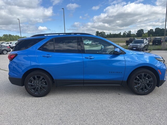 2024 Chevrolet Equinox RS photo 2