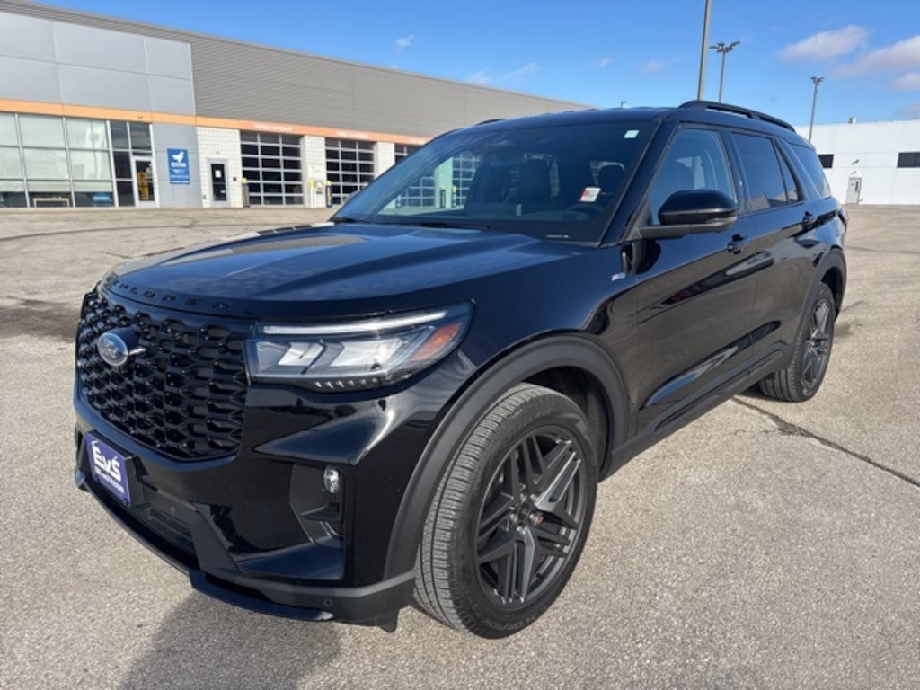 Used 2025 Ford Explorer ST-Line SUV