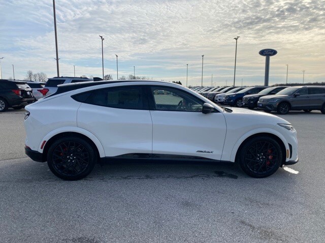 2023 Ford Mustang Mach-E GT photo 2