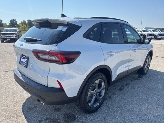 2025 Ford Escape ST-Line photo 3