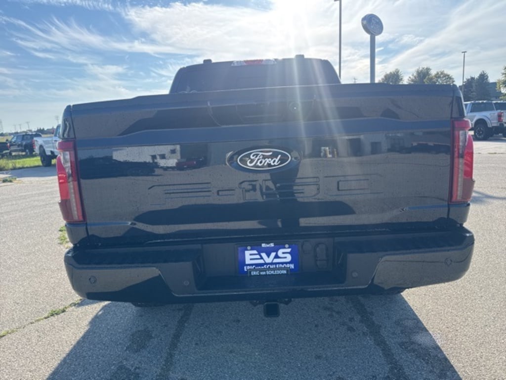 New 2025 Ford F-150 XLT Truck SuperCrew Cab
