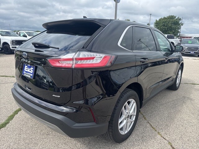 2023 Ford Edge SEL photo 3
