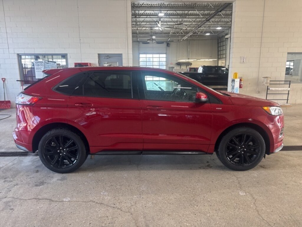 Used 2024 Ford Edge ST Line SUV