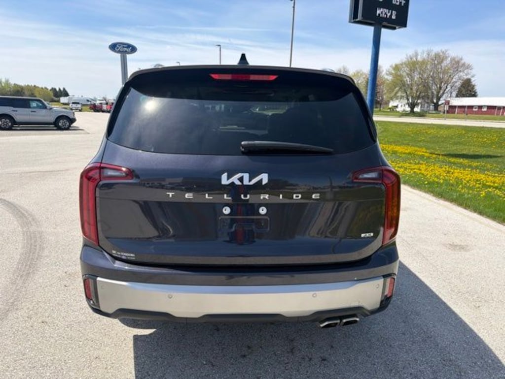 Used 2025 Kia Telluride S SUV