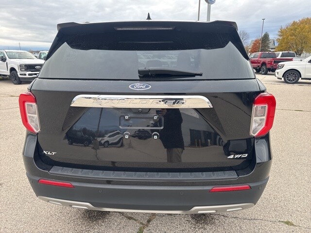 2023 Ford Explorer XLT photo 4
