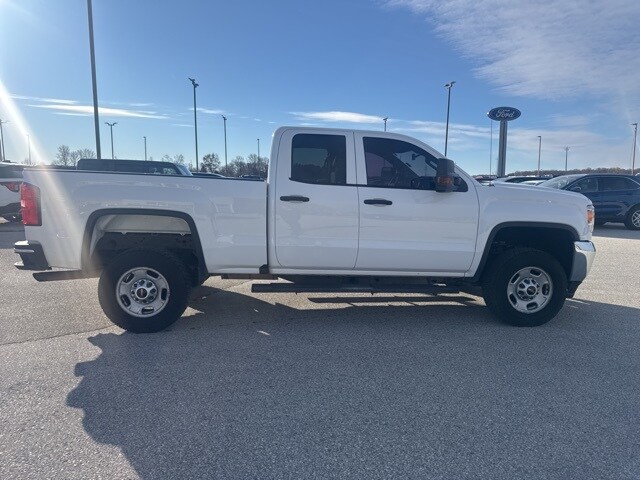 2017 Gmc Sierra Base photo 4