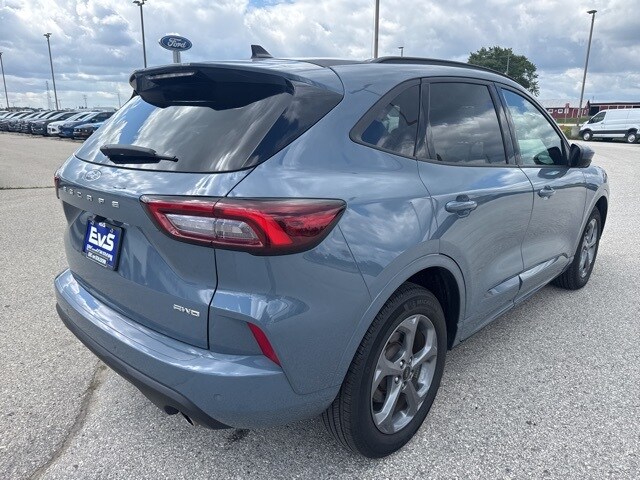 2023 Ford Escape ST-Line Select photo 3