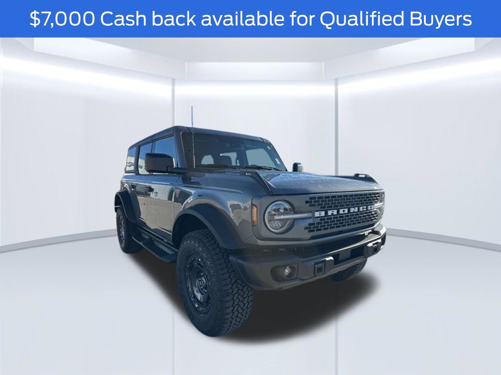 2025 Ford Bronco SUV 