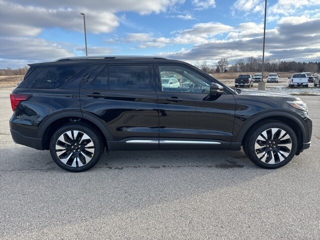 2026 Ford Explorer Platinum photo 2