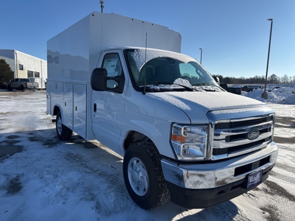 New 2026 Ford Econoline Cutaway E-350 SRW Truck