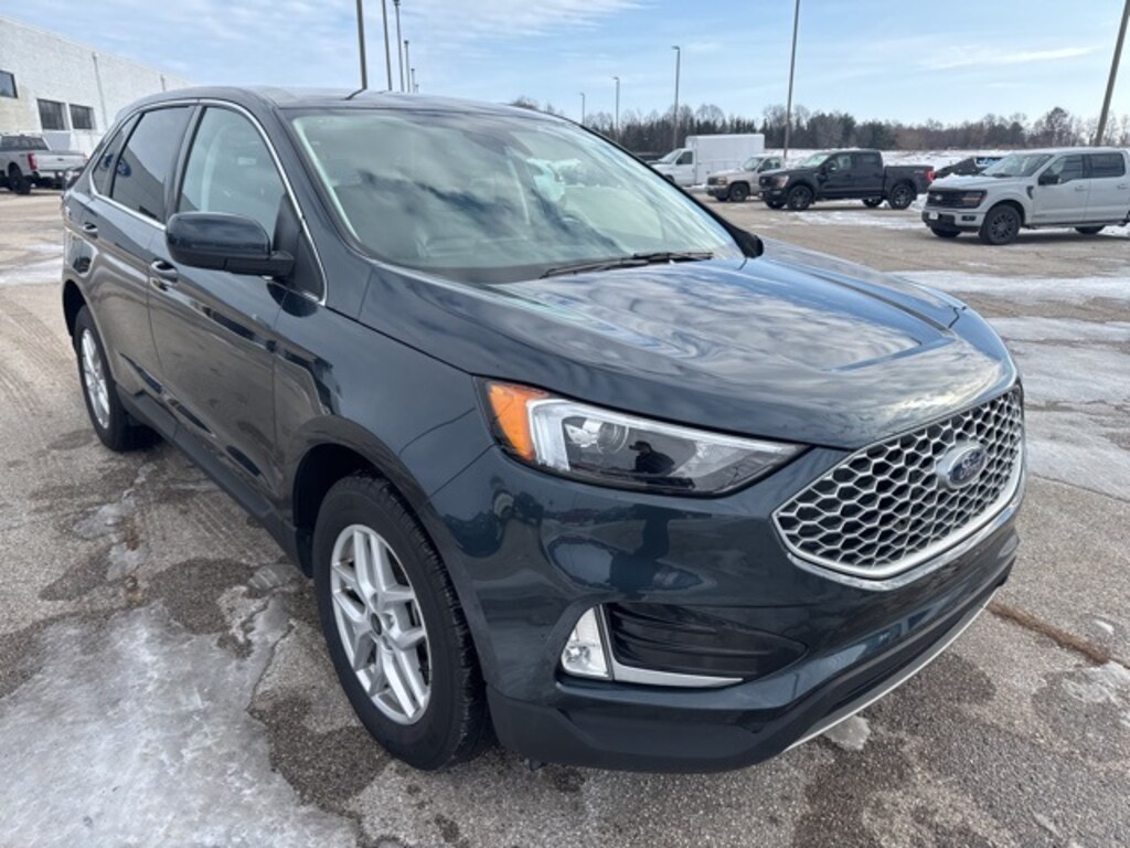 Used 2024 Ford Edge SEL SUV