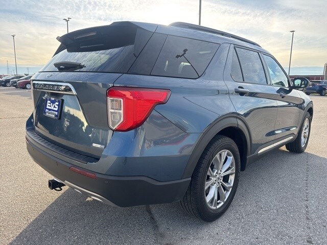2020 Ford Explorer XLT photo 2