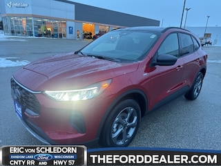 2026 Ford Escape ST-Line SUV