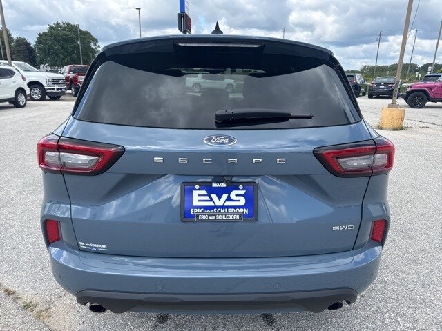 2023 Ford Escape ST-Line Select photo 4