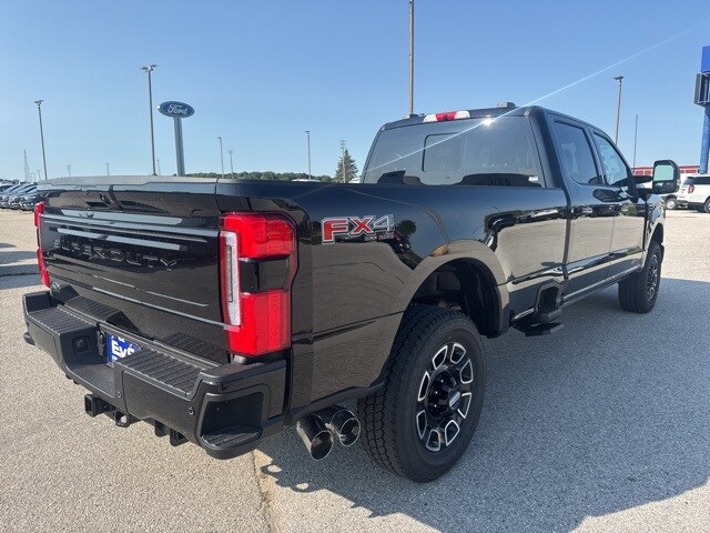 2026 Ford F-350 Platinum photo 3