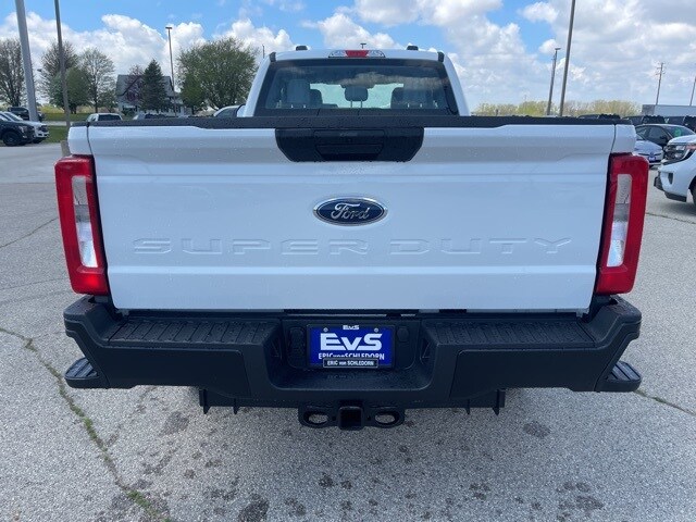 2025 Ford F-250 XL photo 4