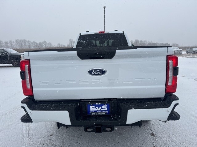 2025 Ford F-250 photo 4
