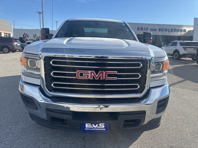 2017 Gmc Sierra Base photo 2