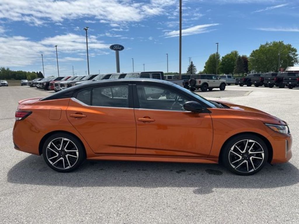Used 2025 Nissan Sentra SR Sedan
