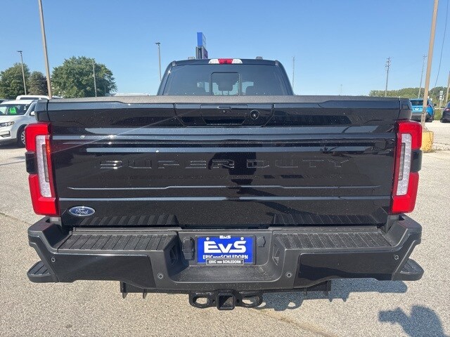 2026 Ford F-350 Platinum photo 4