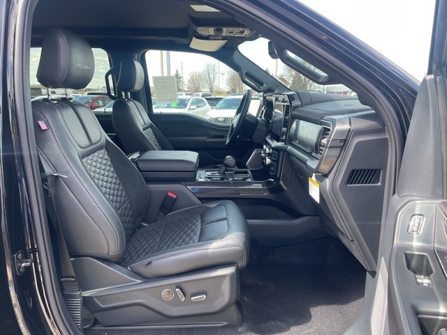 2025 Ford F-150 Lariat - Photo 38