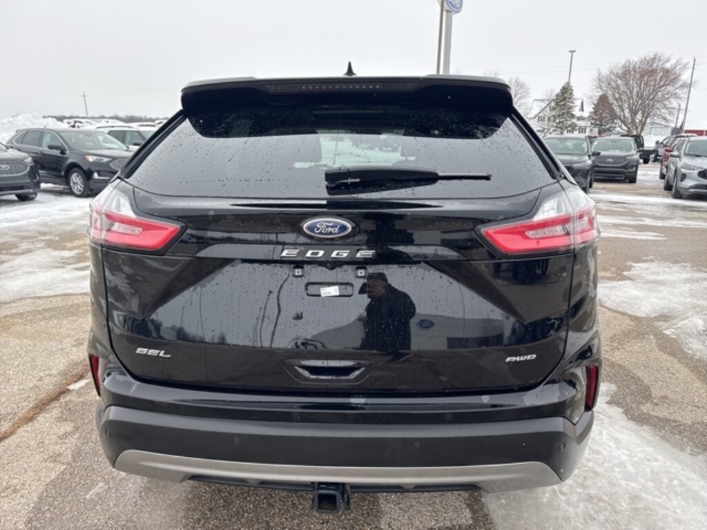 Used 2024 Ford Edge SEL SUV