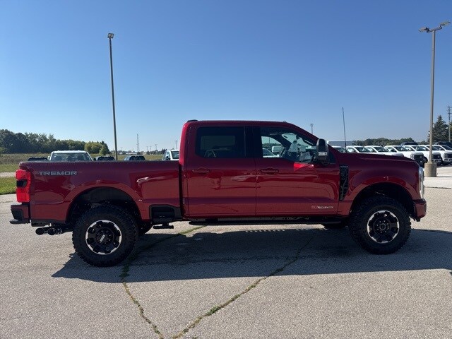 2026 Ford F-350 Platinum photo 2