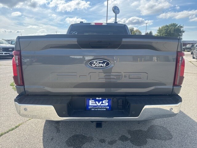 2025 Ford F-150 XLT photo 3