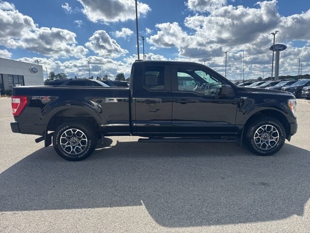 2021 Ford F-150 XL photo 2