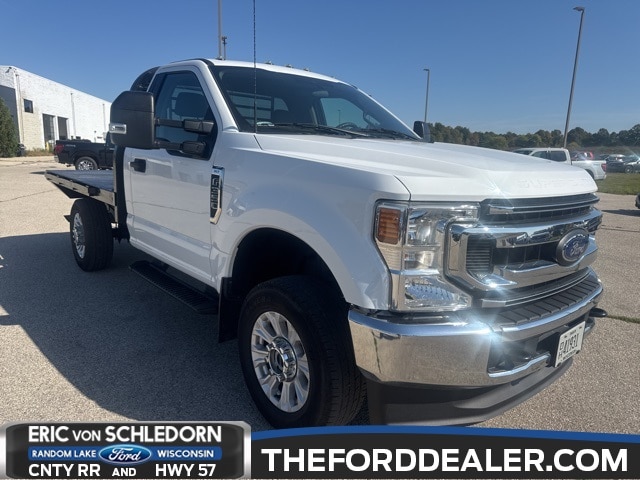 2022 Ford F-350 Super Duty Chassis Cab XLT's photo