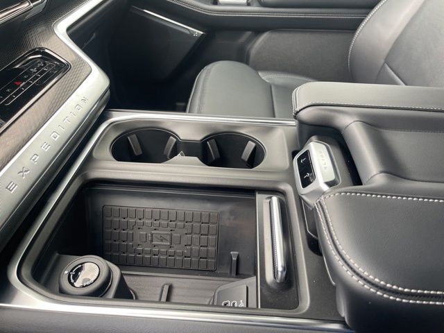2025 Ford Expedition MAX Platinum - Photo 91