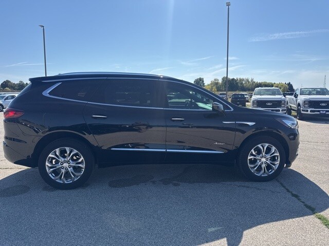 2020 Buick Enclave Avenir photo 2