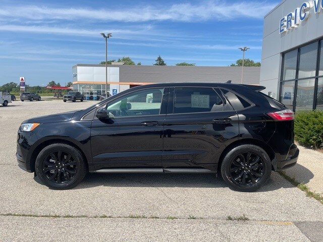 2024 Ford Edge SE photo 2