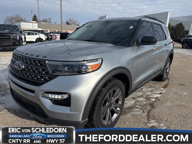 2022 Ford Explorer XLT's photo