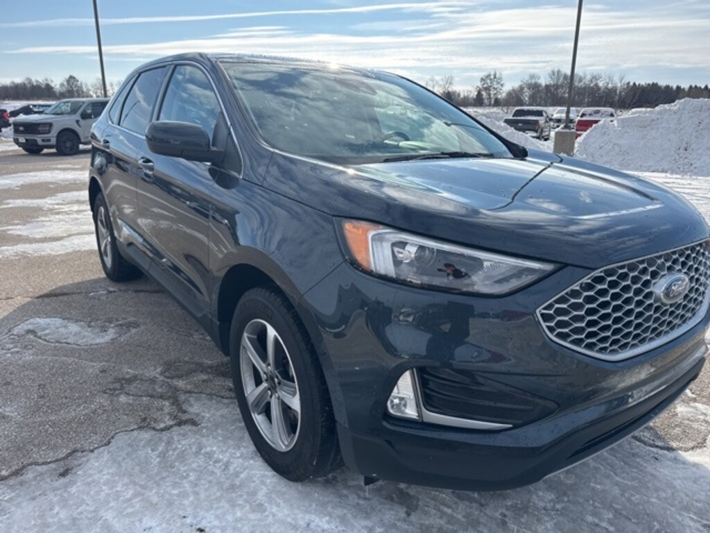 Used 2024 Ford Edge SEL SUV