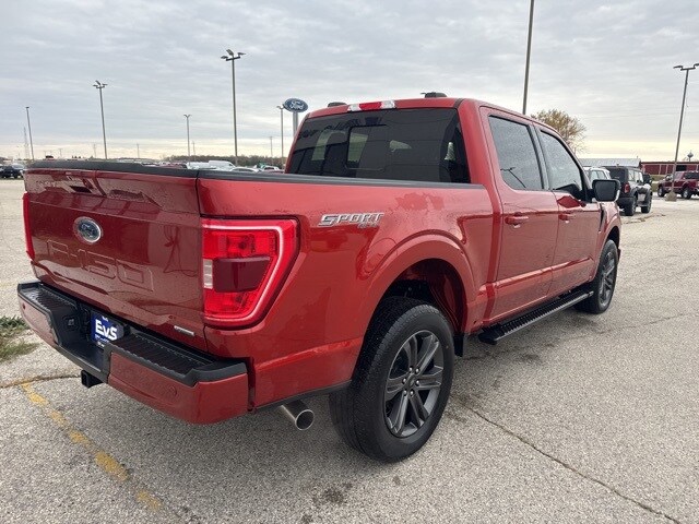 2023 Ford F-150 XLT photo 2