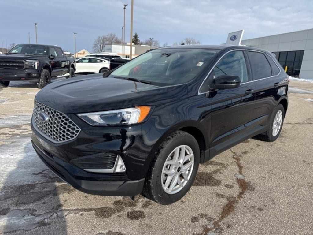 Used 2024 Ford Edge SEL SUV